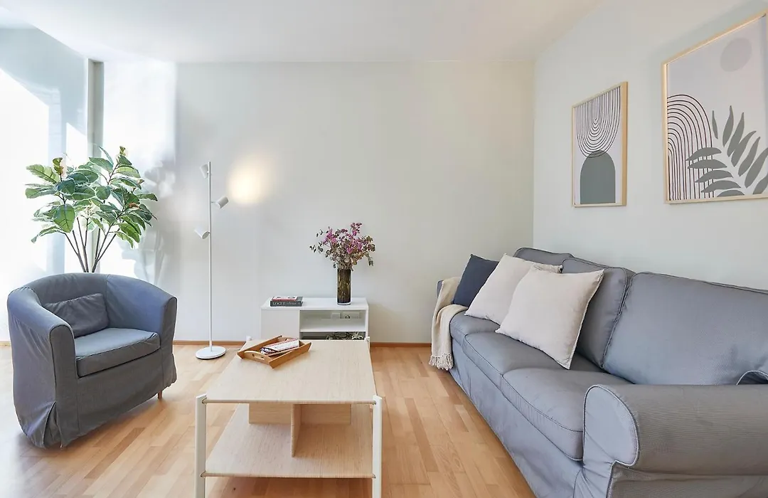 Bbarcelona Placa Universitat Flat-1